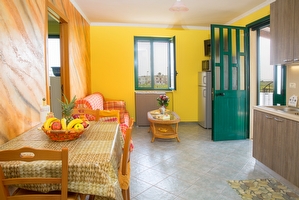 Attico vista mare sei posti letto  terrazzo con portico. Torre Pali - Foto 10