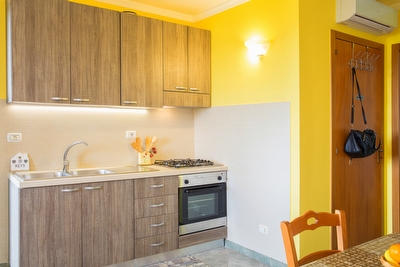 Attico vista mare sei posti letto  terrazzo con portico. Torre Pali - Foto 12