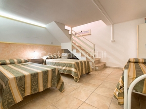 Appartamento spiaggia vicina su due livelli con camere nel seminterrato. Torre San Giovanni - Foto 17