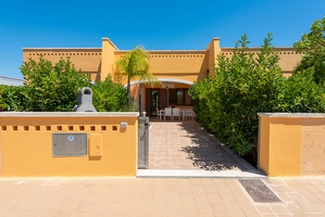 Villetta con spiagge di sabbia centro e passeggio vicini. Torre Pali - Foto 2