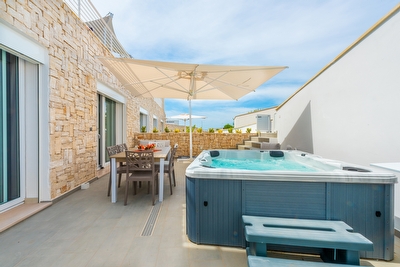 Appartamento con spazi esterni attrezzatti e vasca idromassaggio (Jacuzzi). Santa Maria di Leuca - Foto 5