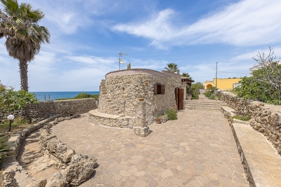 Trullo sul mare con ampio giardino indipendente Posto Rosso - Foto 13