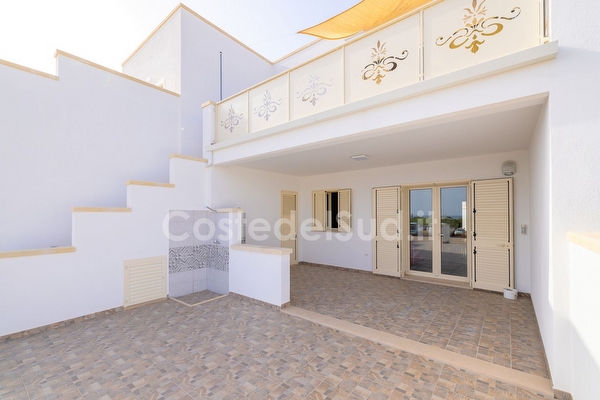 Appartamento cinque posti centro e mare di sabbia a piedi. gallery