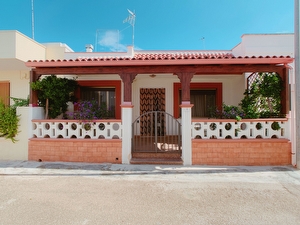  Villetta indipendente con mare a 70 m - posto auto - 2 camere - 2 bagni Torre San Giovanni - Foto 2