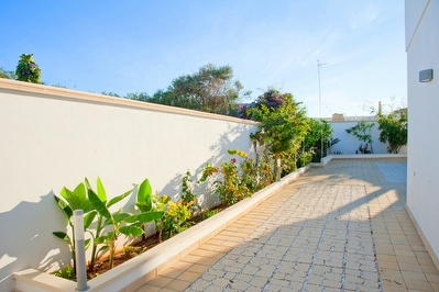 Appartamento nuovo  piano primo vista mare  ben arredato. Torre San Giovanni - Foto 4