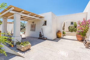 Villetta in parco con piscina comune Torre Suda - Foto 8