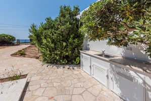 Villetta fronte mare con giardino Torre Suda - Foto 10