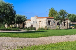 Trullo inserito in contesto con giardino Torre Vado - Foto 12