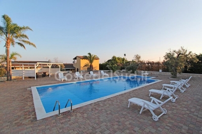 Villa con piscina esclusiva e ampio giardino Torre Suda - Foto principale