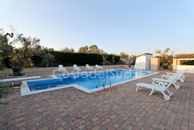 Villa con piscina esclusiva e ampio giardino Torre Suda - Foto 6