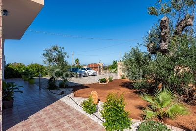 Villetta indipendente con piscina esclusiva con ampi spazi esterni Capilungo - Foto 5