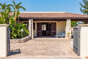 Villetta indipendente con ampio spazio esterno ed ampio portico Capilungo - Foto 2