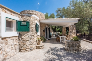 Trullo caratteristico sulla collinetta di Pescoluse in zona tranquilla Pescoluse - Foto 2