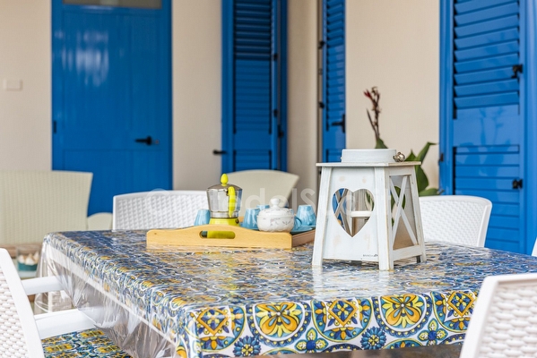 Villetta indipendente tre camere con ampia vivibilita' Posto Rosso