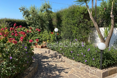 Villetta con giardino sul Fronte Mare Capilungo - Foto 11