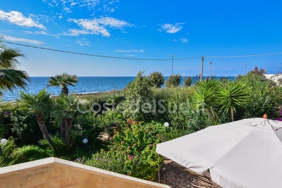 Villetta con giardino sul Fronte Mare Capilungo - Foto 5