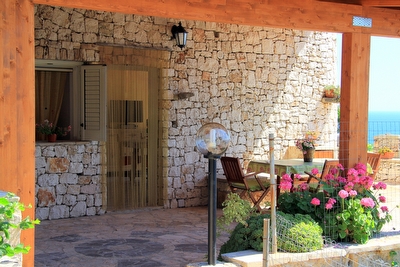 Villetta in stile mediterraneo a picco sul mare. Marina di Novaglie - Foto 10