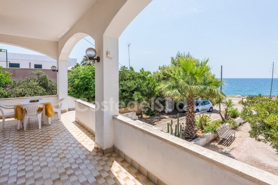 Casa vacanza vista e fronte mare  Torre San Giovanni - Foto 6