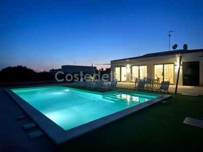 Villa con piscina esclusiva a 250 mt dal mare Torre Suda - Foto principale