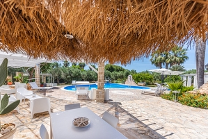 Villa con giardino e piscina esclusiva Felline - Foto 9