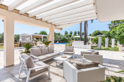 Villa con giardino e piscina esclusiva Felline - Foto 12