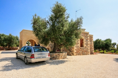 Villetta tra campagna e mare