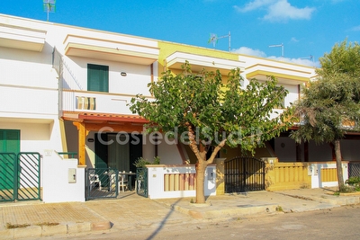 Appartamento trilocale a 350 mt da calette di sabbia e scoglio. Torre San Giovanni - Foto principale