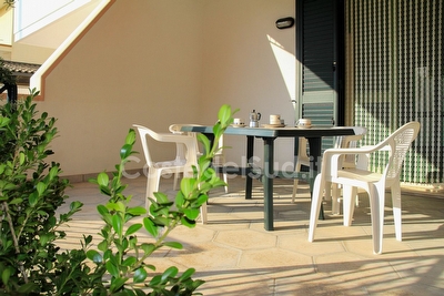 Appartamento trilocale a 350 mt da calette di sabbia e scoglio. Torre San Giovanni - Foto 4