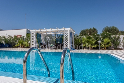 Villa con piscina esclusiva 4 camere letto,  pet friendly Torre San Giovanni - Foto 10