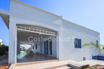 Villa con piscina esclusiva 4 camere letto,  pet friendly Torre San Giovanni - Foto 4