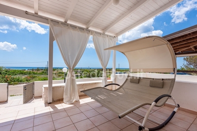 Villino vista mare con 3 camere zona sabbia Pescoluse - Foto 4