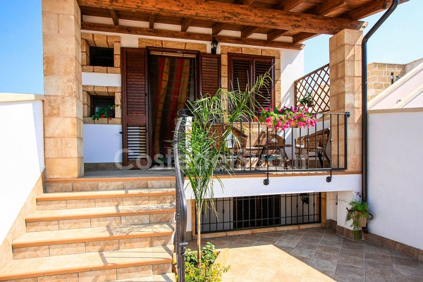 Villetta indipendente ben arredata a 50 metri dal mare Capilungo