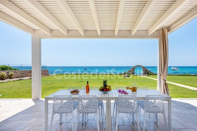 Villa con piscina e Jacuzzi fronte mare e  vista mare panoramica Santa Maria di Leuca - Foto 10
