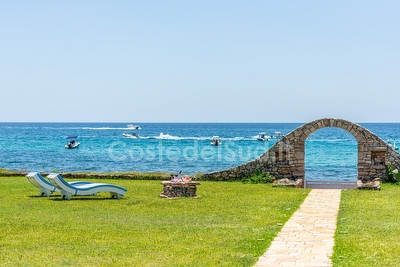Villa con piscina e Jacuzzi fronte mare e  vista mare panoramica Santa Maria di Leuca - Foto 30