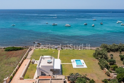 Villa con piscina e Jacuzzi fronte mare e  vista mare panoramica Santa Maria di Leuca - Foto 8