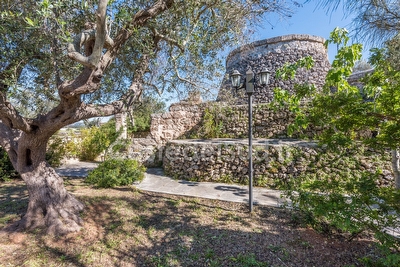 Tipico Trullo/Pagliara del Salento ristrutturato


 Torre Suda - Foto 12