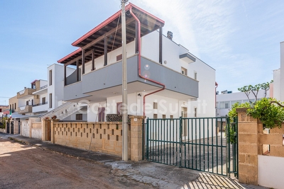  Appartamento piano terra  Pieno centro  Torre San Giovanni - Foto principale