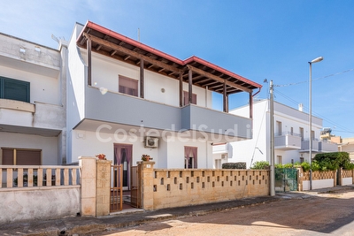 Appartamento primo piano pieno centro Torre San Giovanni - Foto principale