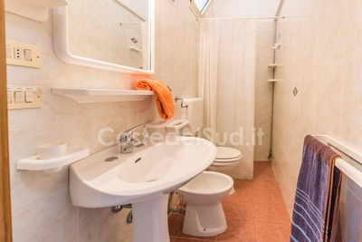 Villetta affacciata sul mare con ampio spazio esterno Capilungo - Foto 25