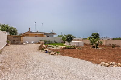 Monolocale con piscina esclusiva