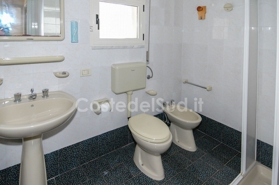 Villetta a pochi passi dal lido sabbioso e lungo mare. Pescoluse - Foto 12