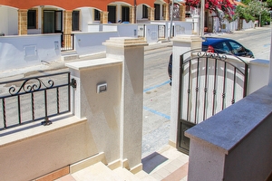 Nel centro e a pochi passi dal lungomare e dalle spiagge Torre Vado - Foto 4