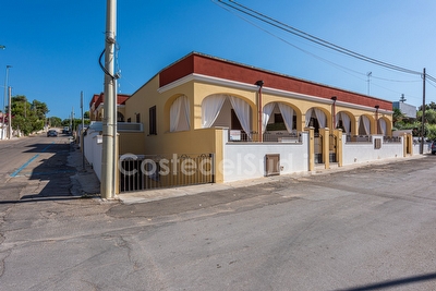 Nel centro e a pochi passi dal lungomare e dalle spiagge Torre Vado - Foto 2