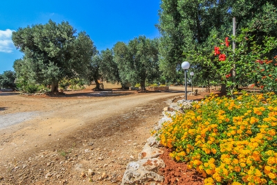 Villetta nella pace della campagna del Salento ampi spazi esterni.