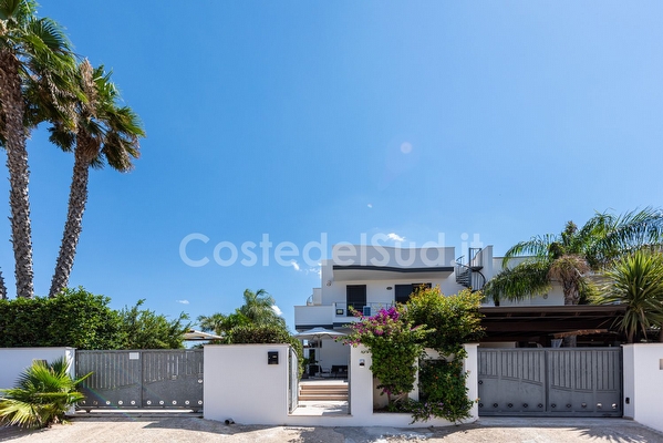 Villino indipendente Torre San Giovanni