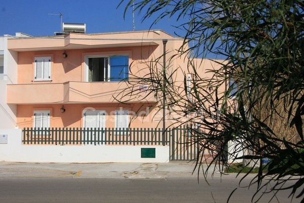 Casa Vacanza bilocale primo piano fronte spiaggia.  Pescoluse