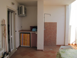 Comodo trilocale a pochi passi dal mare Torre Pali - Foto 18