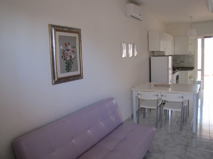 Comodo trilocale a pochi passi dal mare Torre Pali - Foto 6