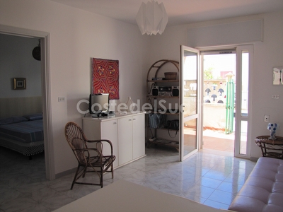 Comodo trilocale a pochi passi dal mare Torre Pali - Foto 4