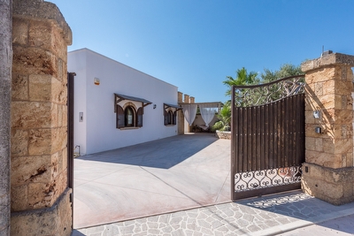 Villetta  con giardino tra Gallipoli e Torre San Giovanni